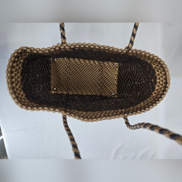 Chic Woven Tote Bag - Black and Brown - Picture 8 of 9